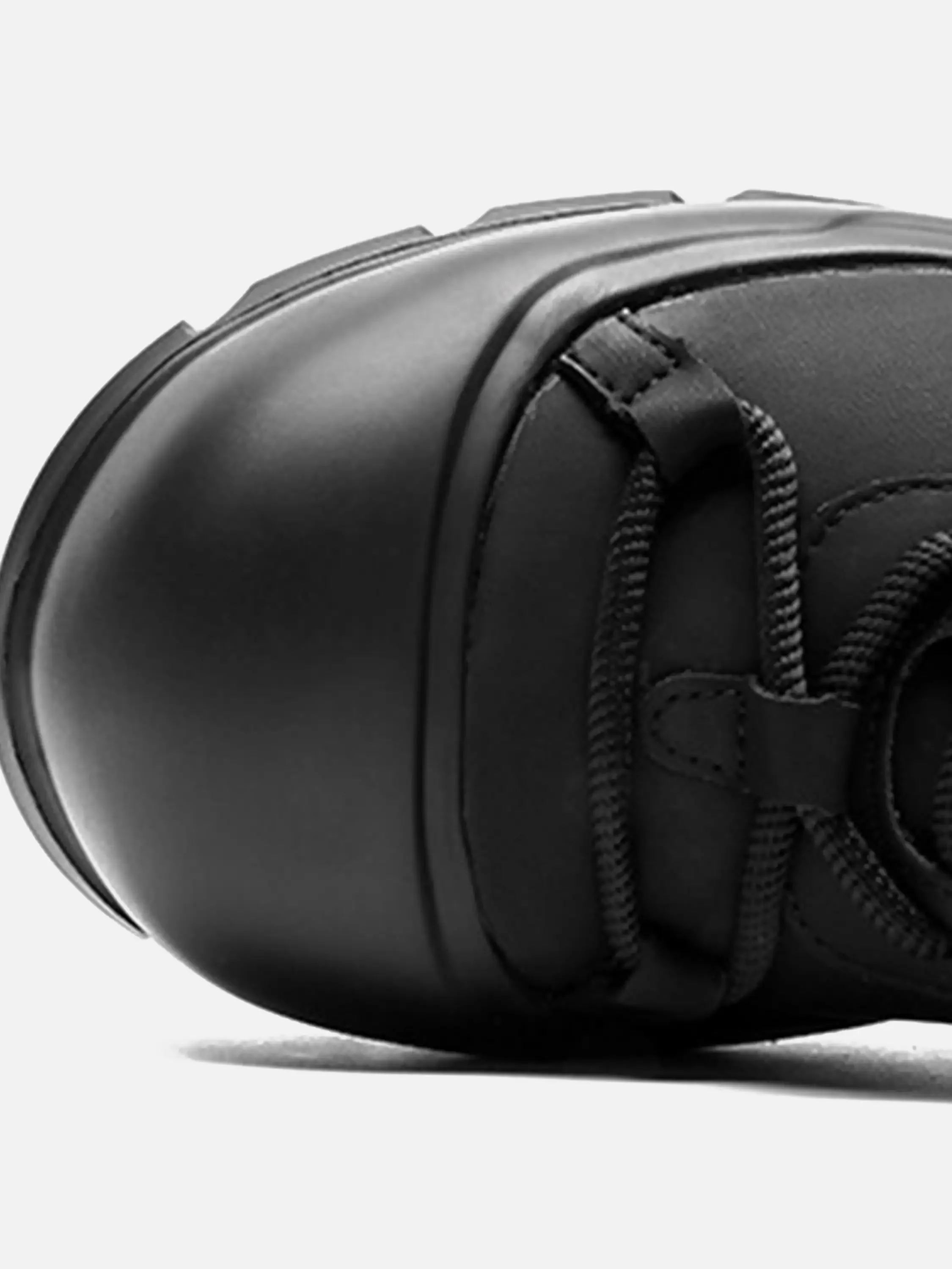 Disguisen Breathable Thick Sole Height-increasing Shoes