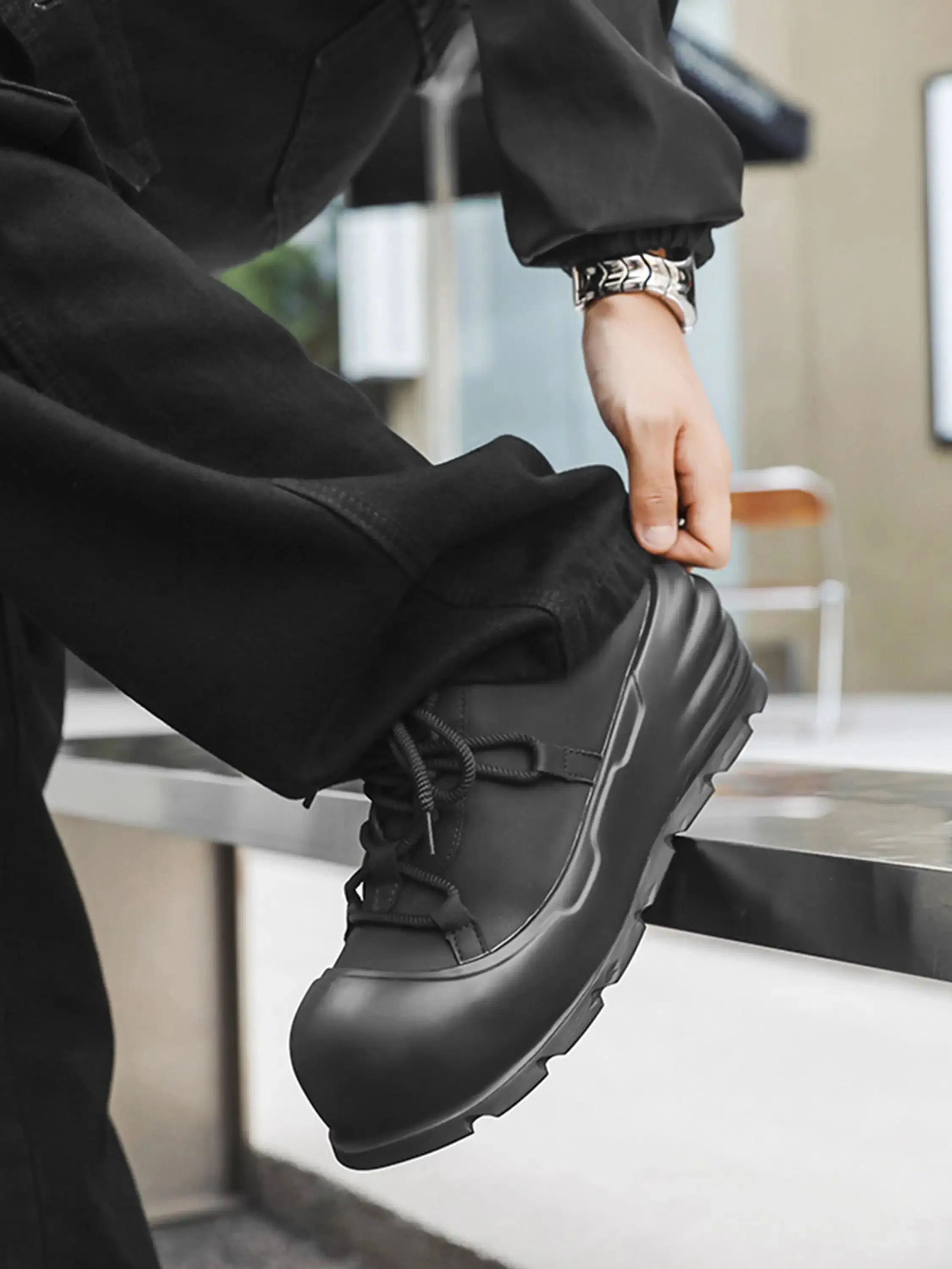 Disguisen Breathable Thick Sole Height-increasing Shoes