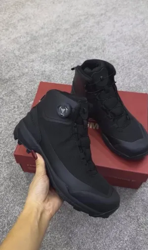 Knob Breathable High Top Sneakers