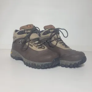 Merrell Womens Waterproof Hiking Boots - Size 6.5 - Pre-owned - EC2N2W