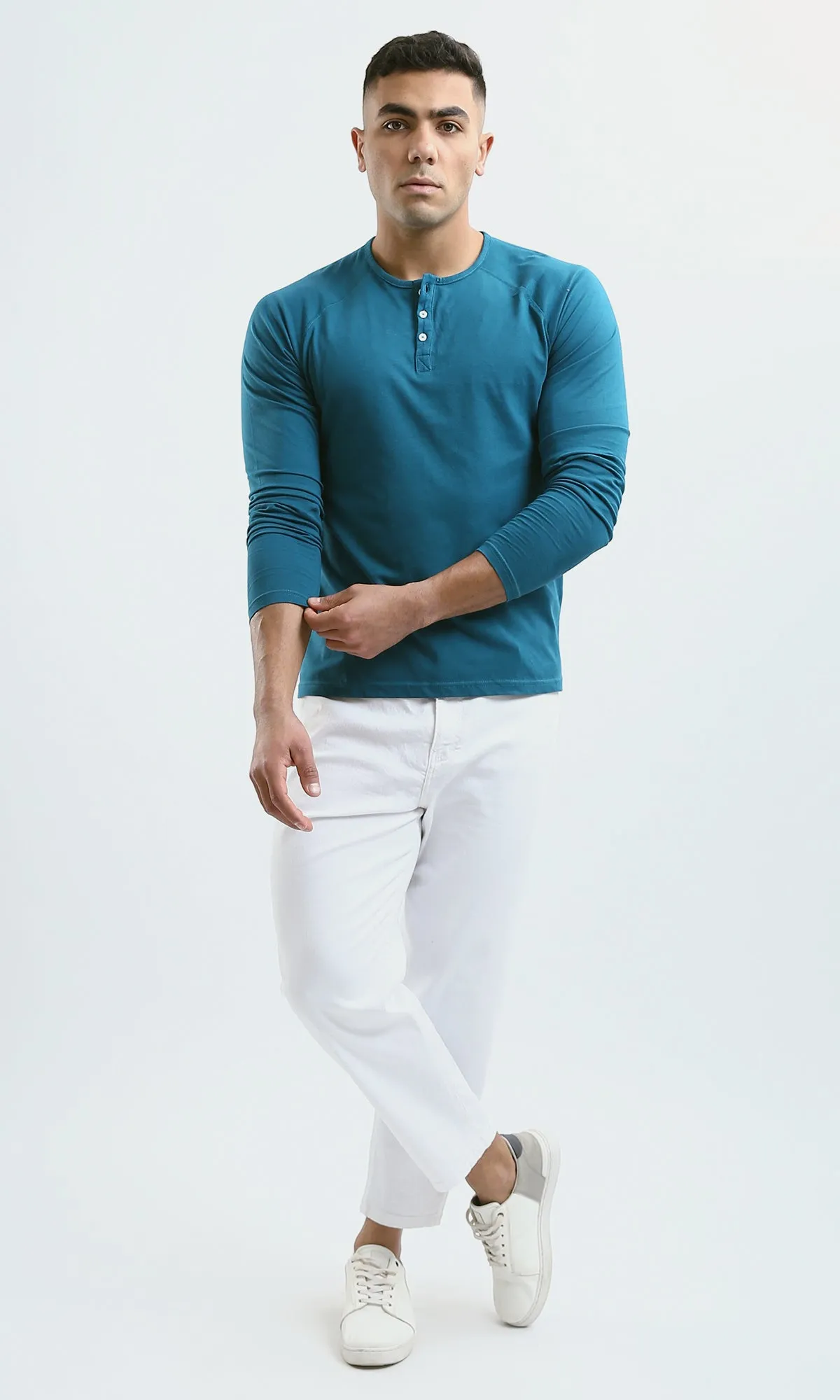O188540 Petroleum Solid Henley Shirt With Buttoned Neck