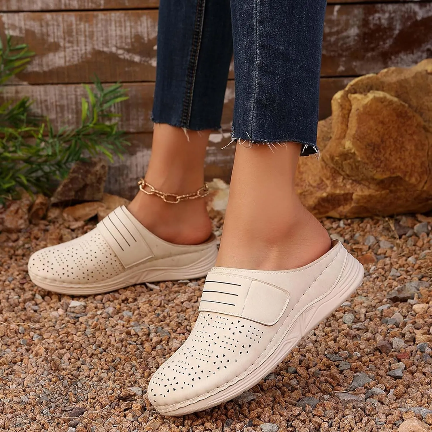 Women's Comfortable Summer Flat Sandals Casual Beach Walking Shoes for Outdoor Vacation Travel with Pure Color