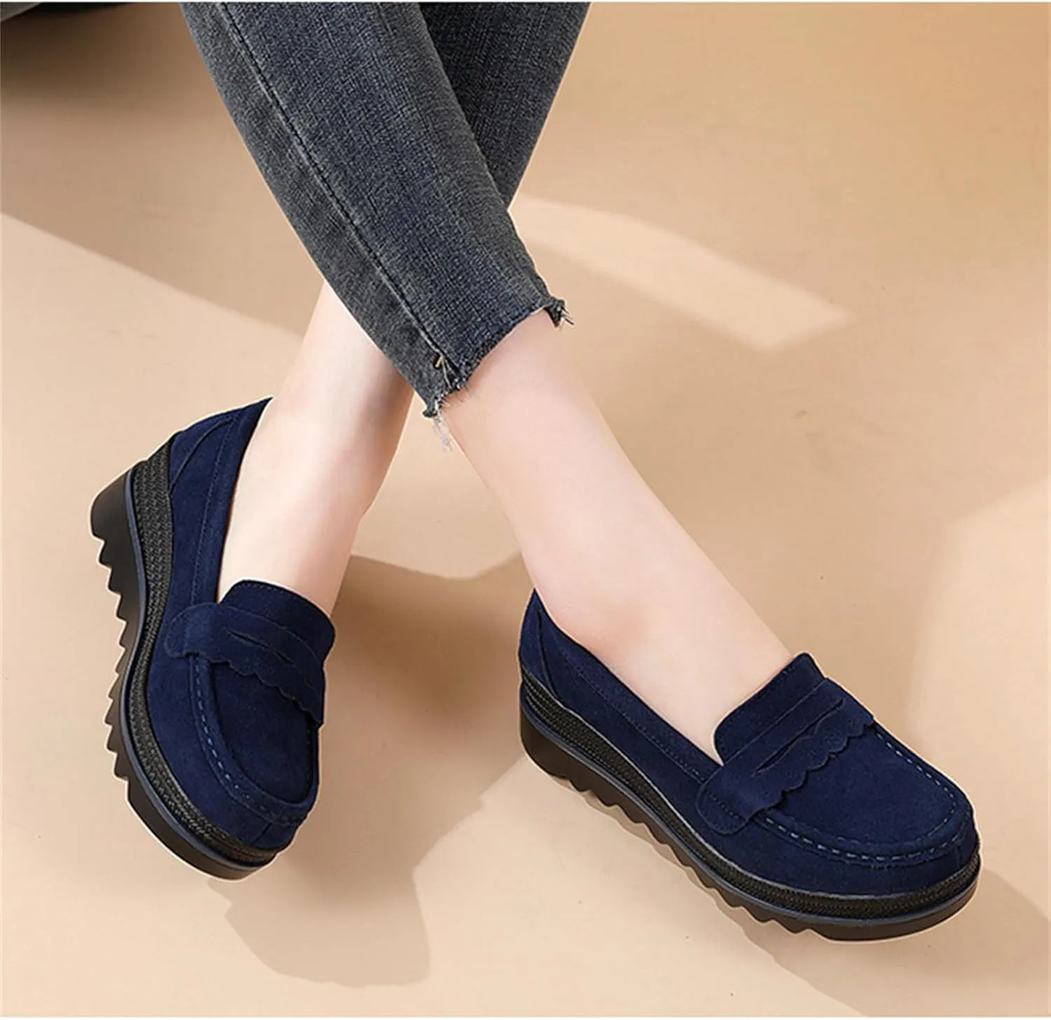 Yuizko Women's Suede Slip-On Platform Loafers with Arch Support,Casual Soft Comfortable Moccasin Sneakers Non-Slip Orthopedic Penny Walking Shoes